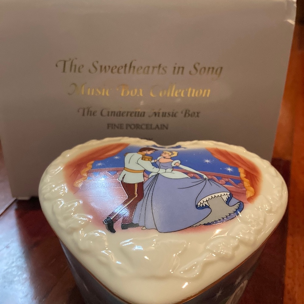 Lenox Cinderella Music Box